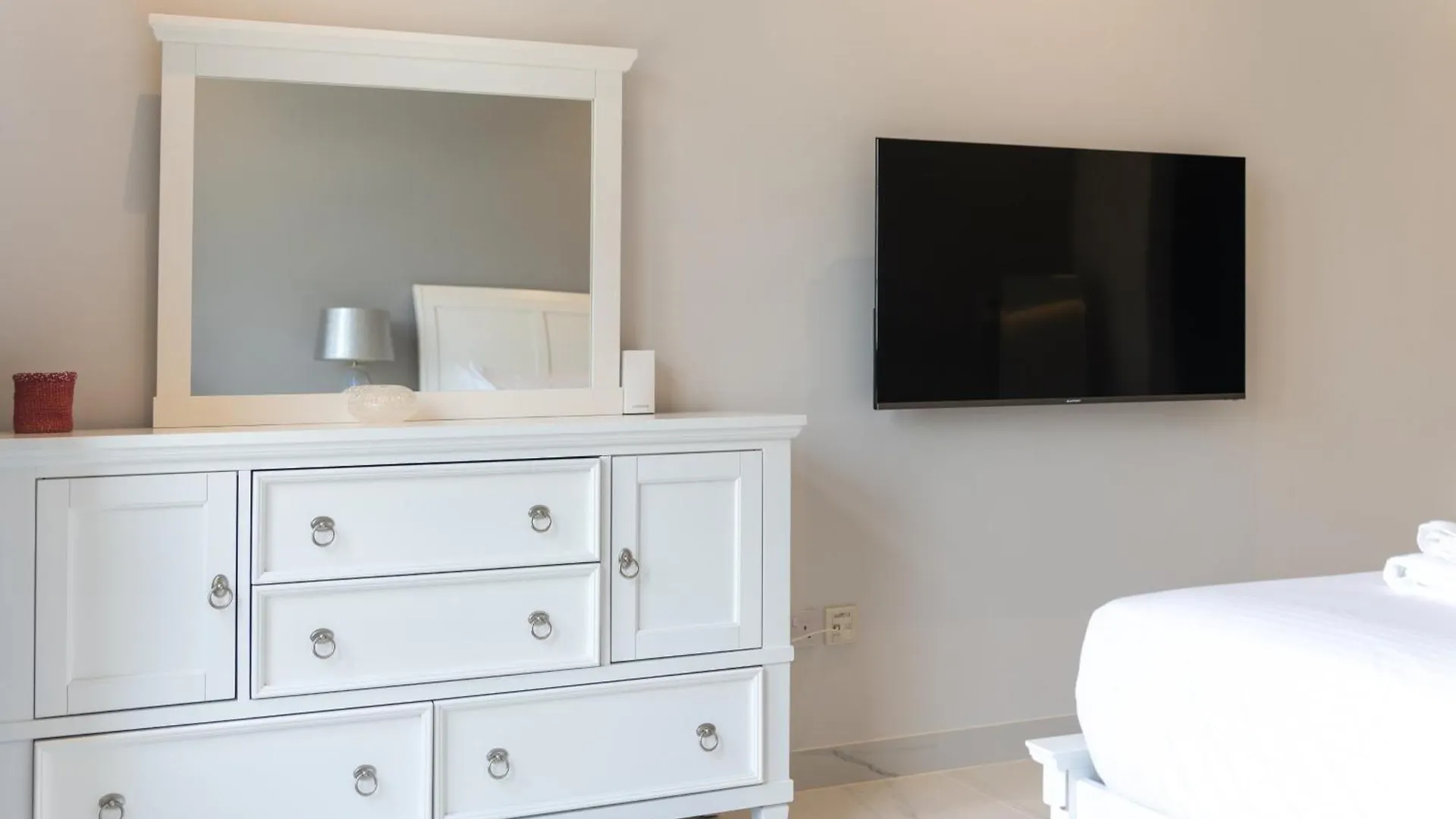 Spacious And Stylish 3-Bedroom In Al Sidir, Greens Dubai 0*,  Birleşik Arap Emirlikleri